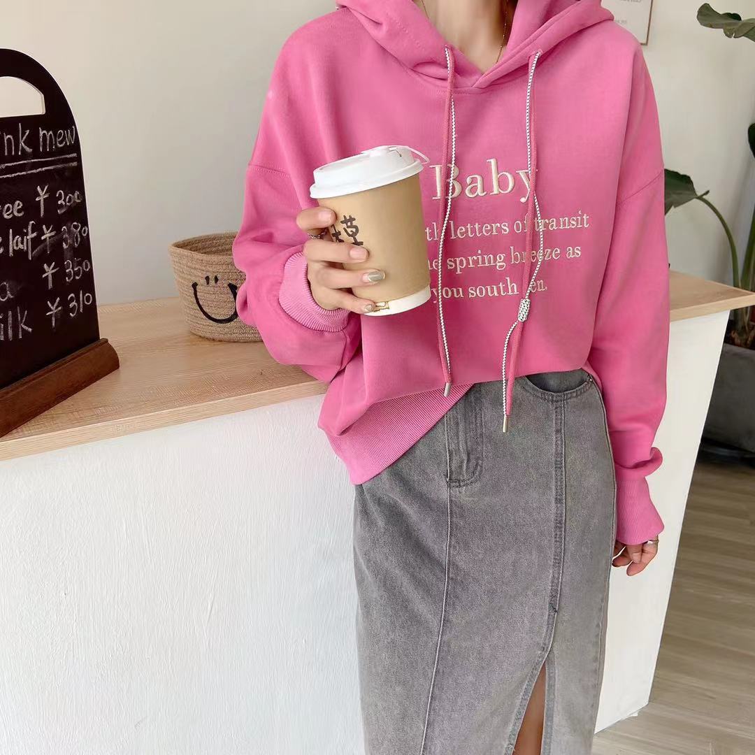 刺繍ロゴパーカー