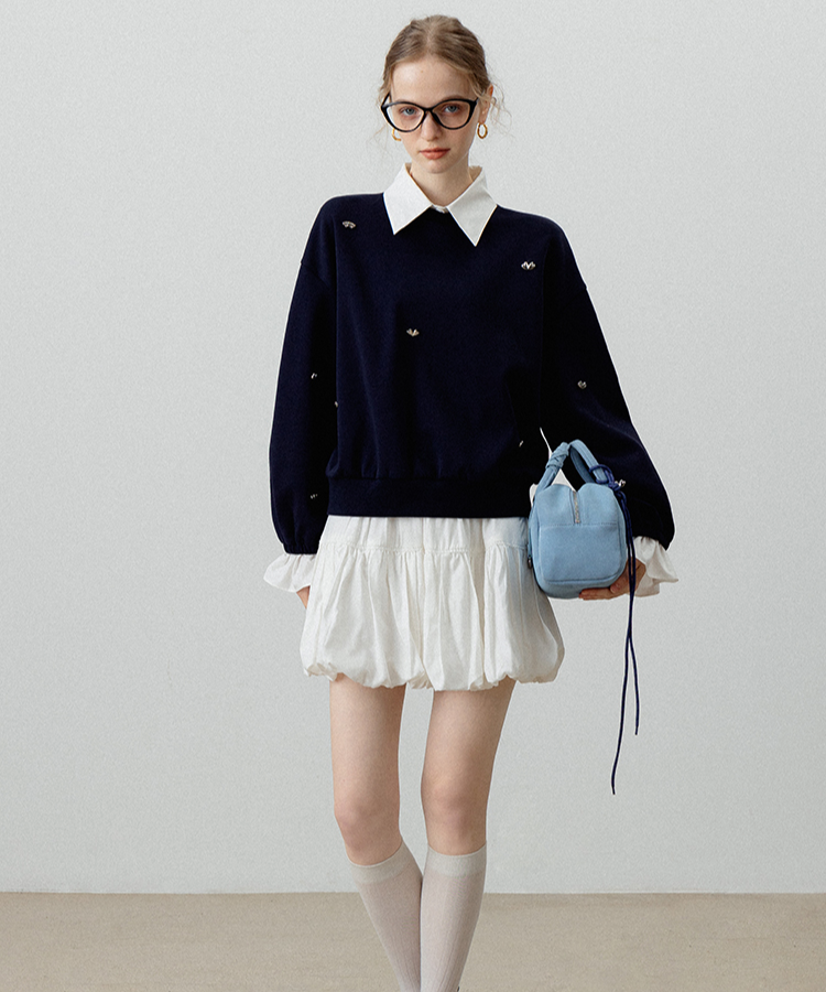 シルバービジューシャツドッキングパフスウェット