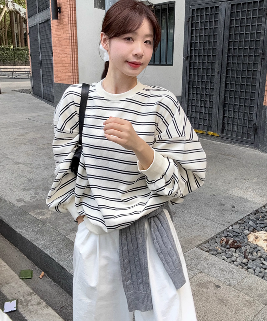 ボーダープルオーバースウェット