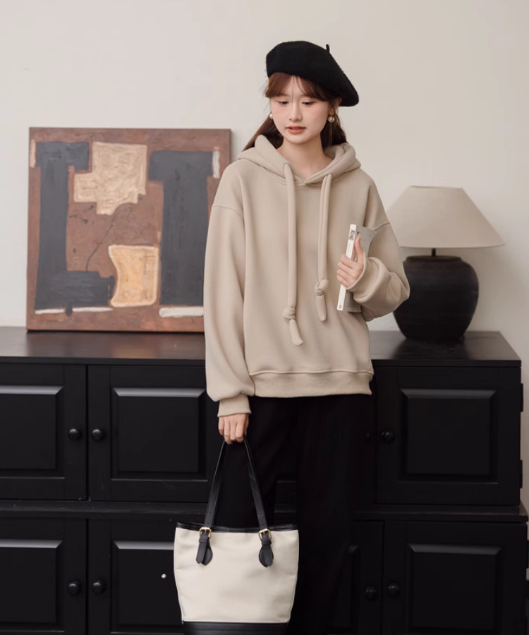 ワイドドロストシンプルフーディー