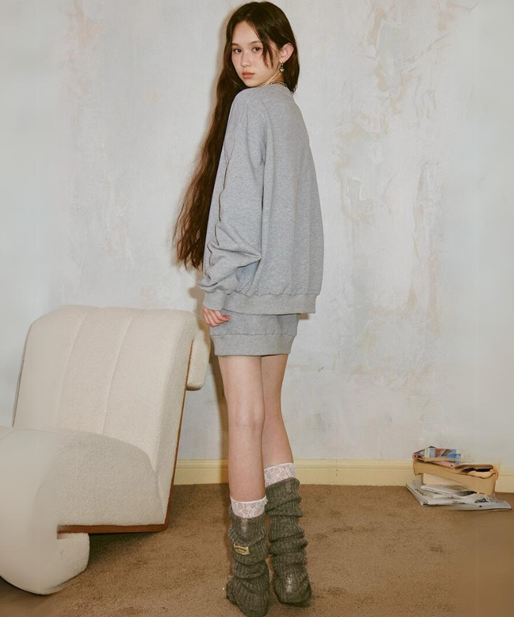 シャーリングアーム立体リボンスウェットプルオーバー