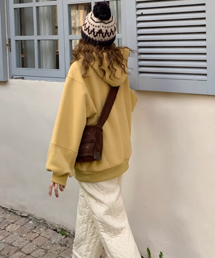 ゴールドボタン裏ボアボリュームフーディ