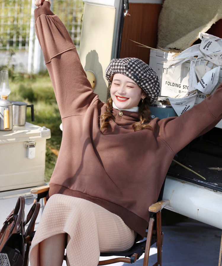 ゴールドボタン裏ボアボリュームフーディ