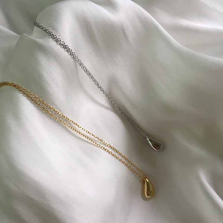 ドロップモチーフネックレス