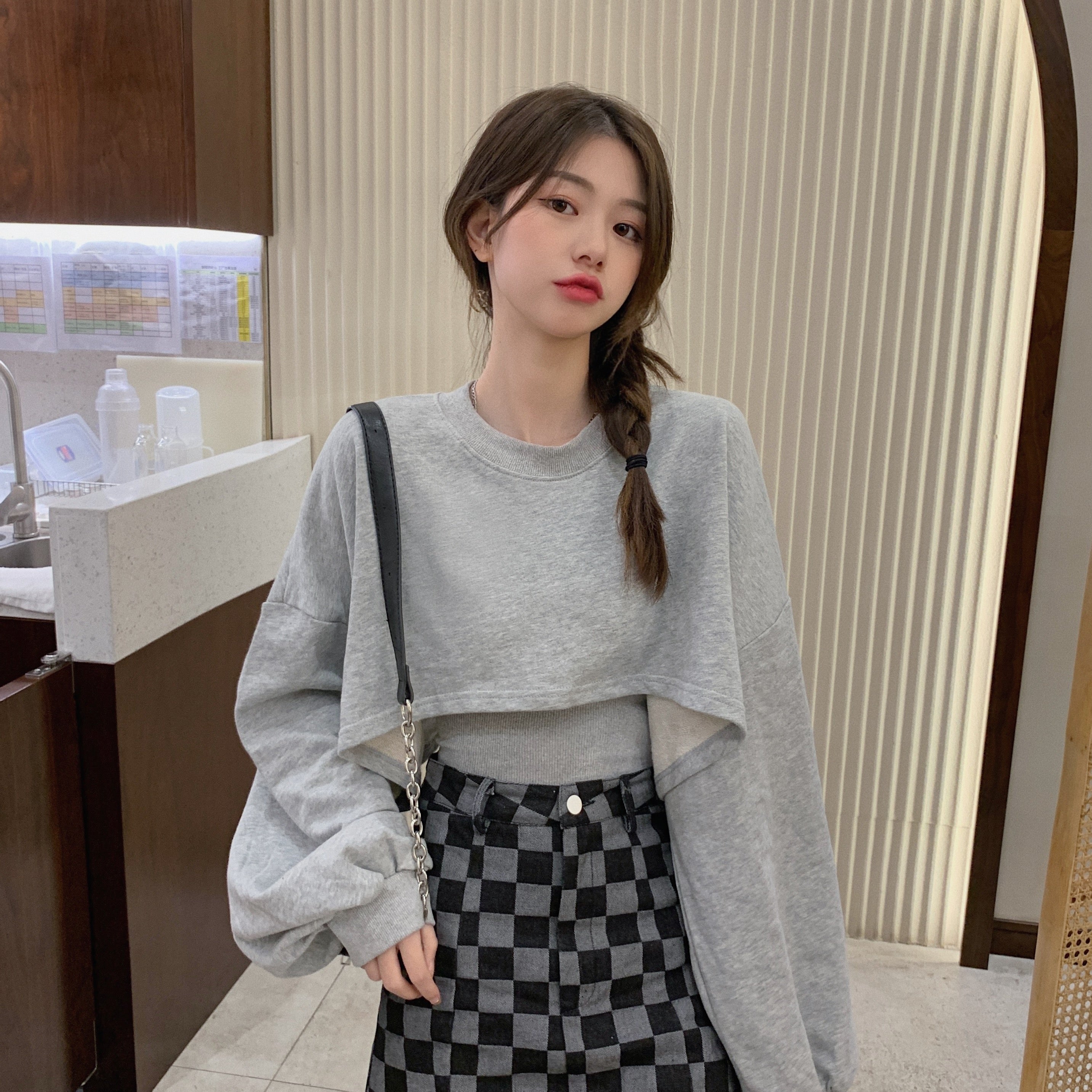 クロップド丈スウェット