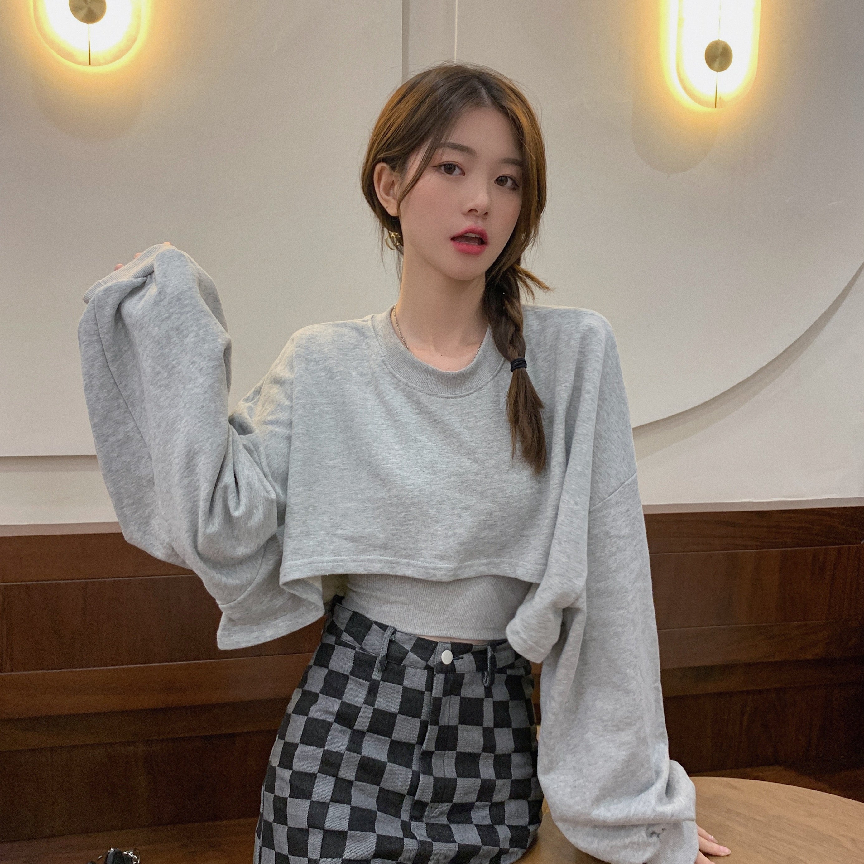 クロップド丈スウェット