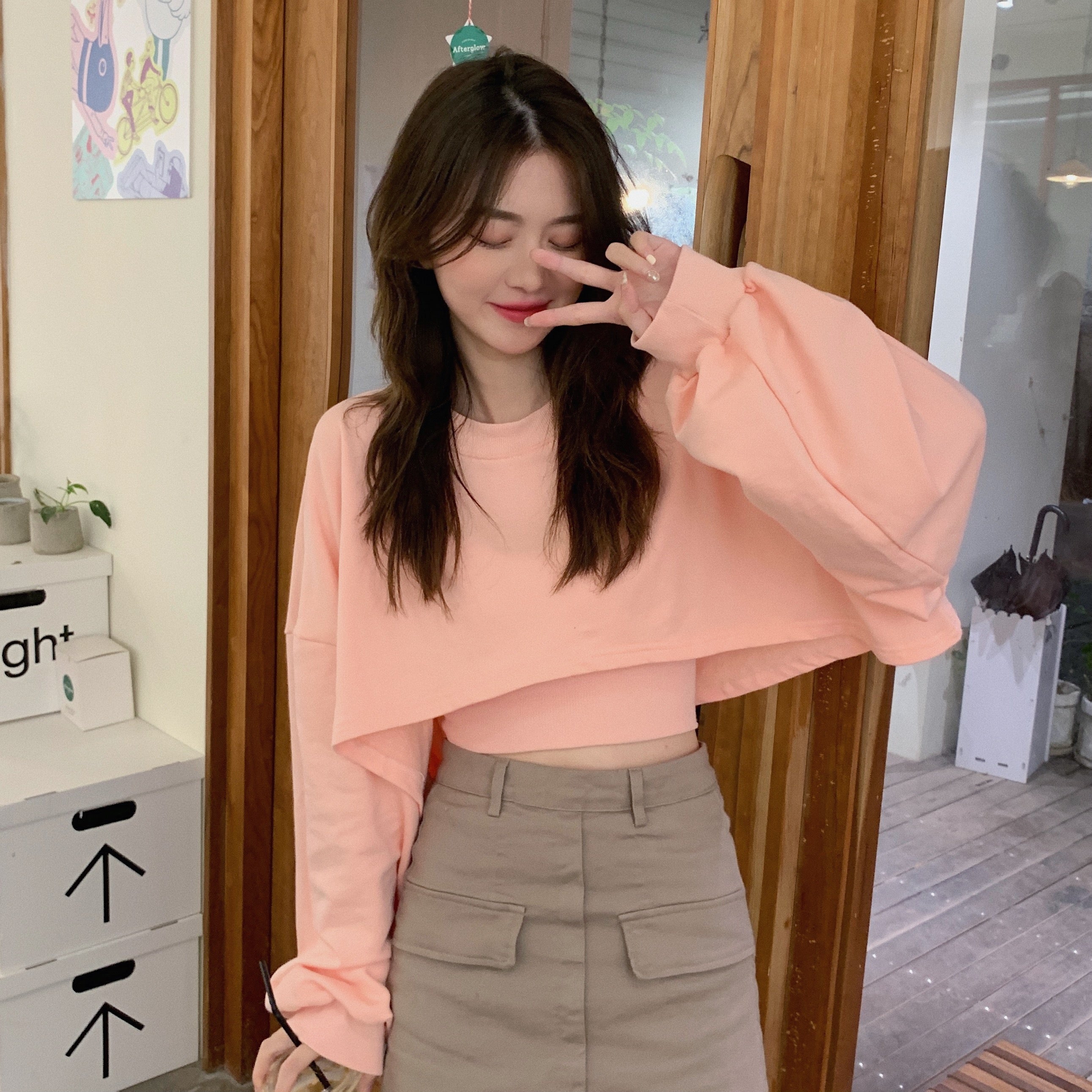 クロップド丈スウェット