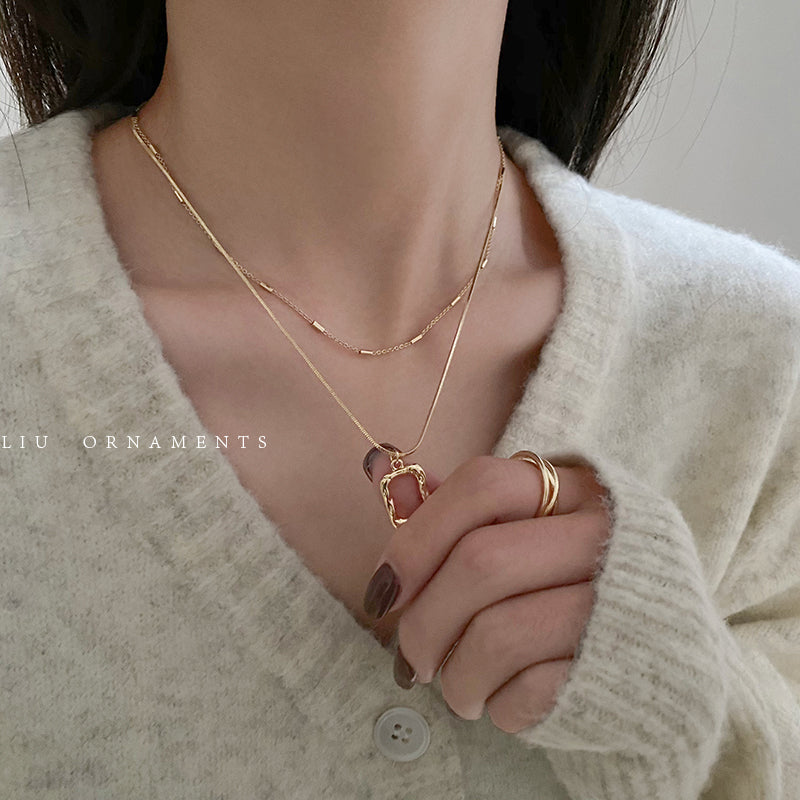 スクエアゴールドペンダント