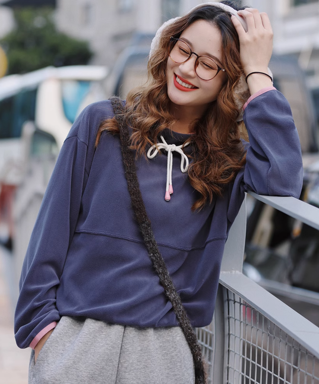 配色パイピングスタンドフリーススウェット